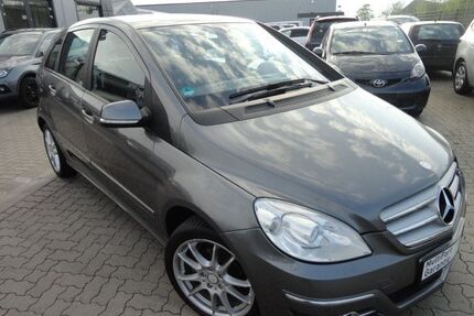 Mercedes B 180