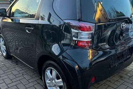 Toyota iQ 99.000 km 4.399 &euro; Berlin 13086