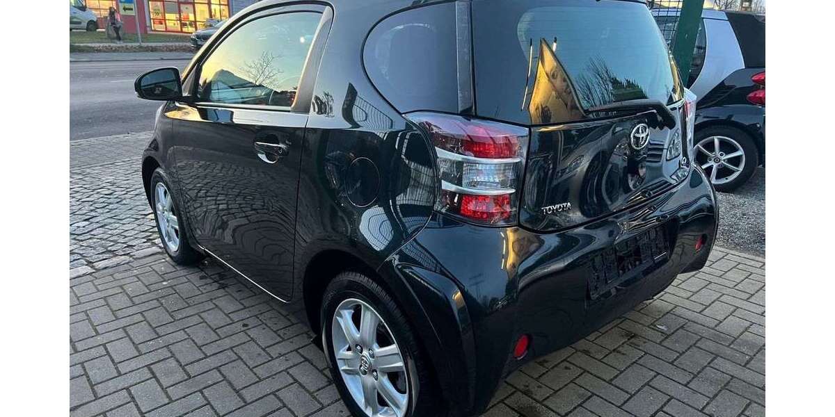 Toyota iQ 99.000 km 4.399 &euro; Berlin 13086