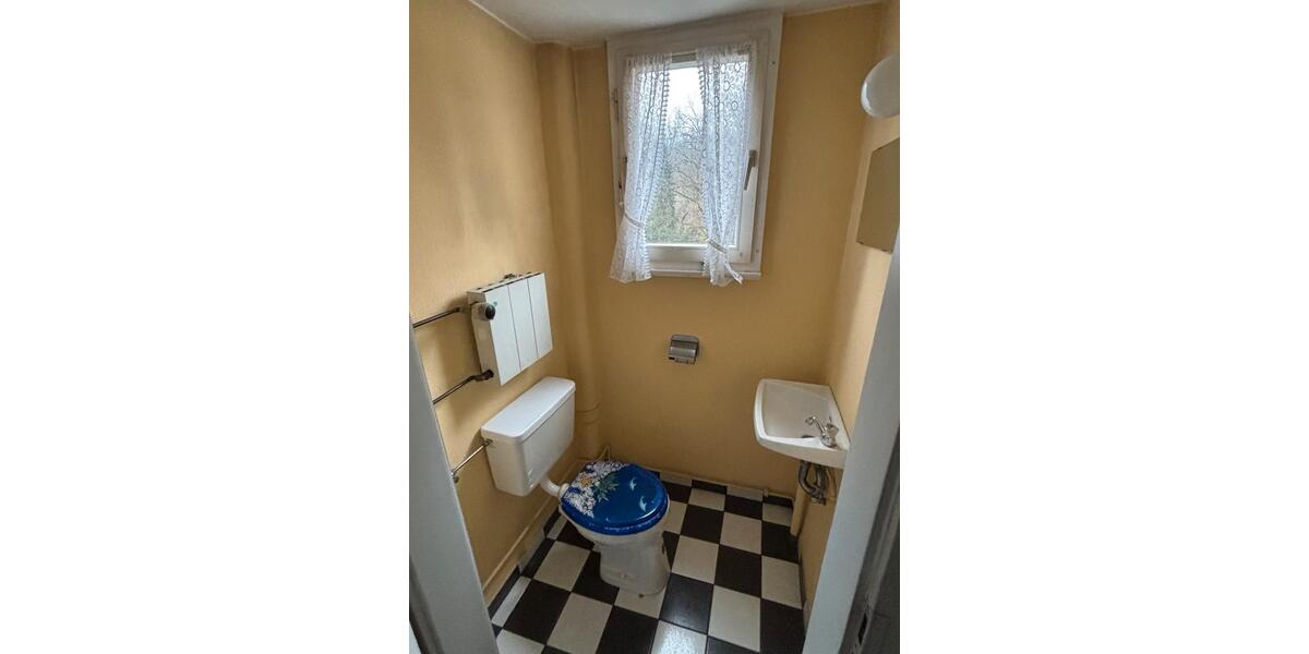 Doppelhaushälfte Solingen - 7 Zimmer, 166 m&sup2;, 290.000&euro; | Angebot:25048887