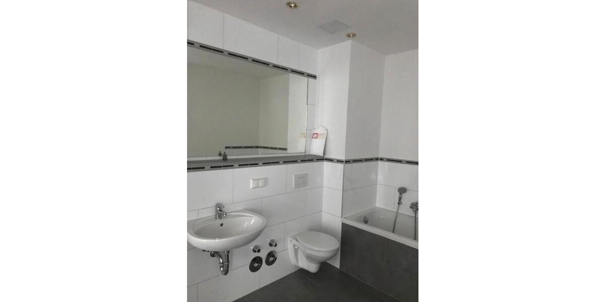 Erdgeschoßwohnung Halle (Saale) Büschdorf - 3 Zimmer, 82 m&sup2;, 850&euro; | Angebot:26633186