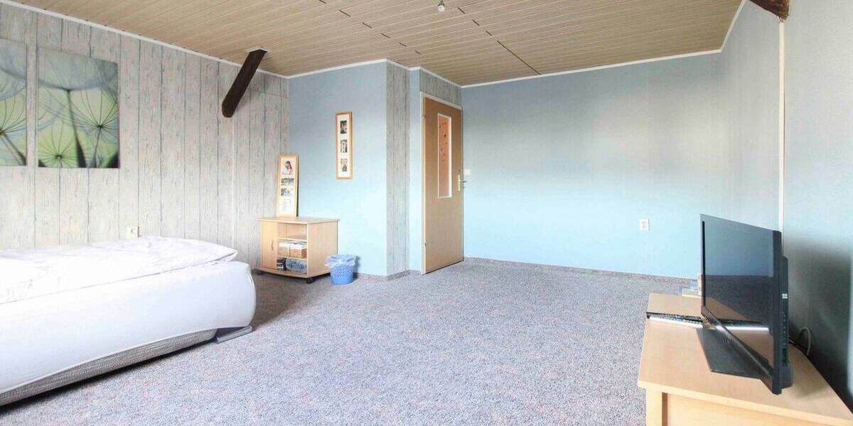 Reihenmittelhaus Calbe - 5 Zimmer, 220 m&sup2;, 99.000&euro; | Angebot:26176324