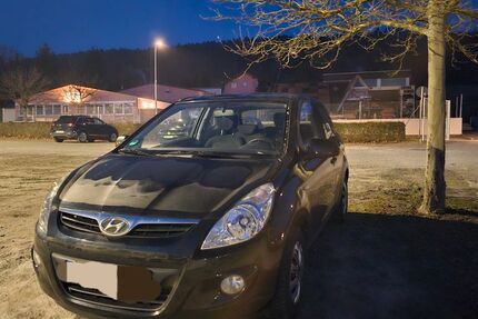 Hyundai i20 124.655 km 2.300 &euro; Großrinderfeld 97950