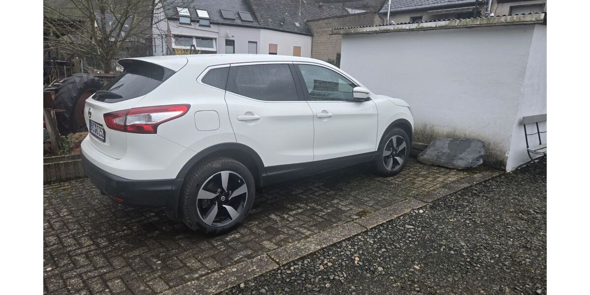 Nissan Qashqai 69.706 km 11.500 &euro; Piesport 54498