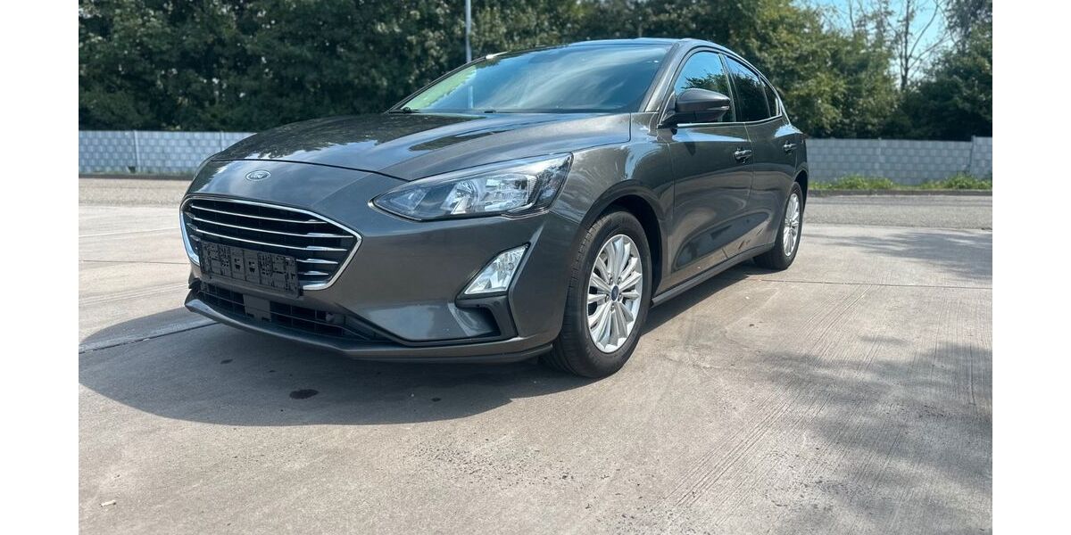 Ford Focus 127.000 km 15.390 &euro; Beselich 65614