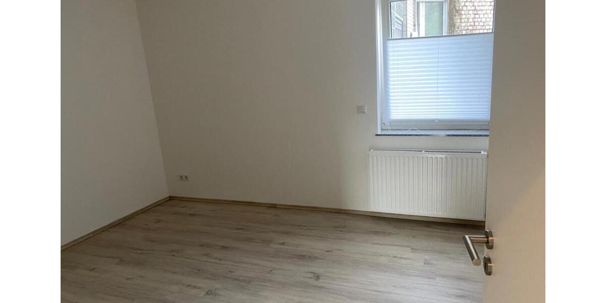 Hochparterre Witten - 5 Zimmer, 104 m&sup2;, 930&euro; | Angebot:25416512