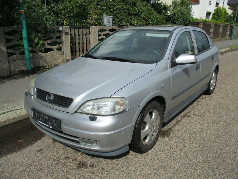 Opel Astra 124.000 km 2.222 € Naunhof 04683