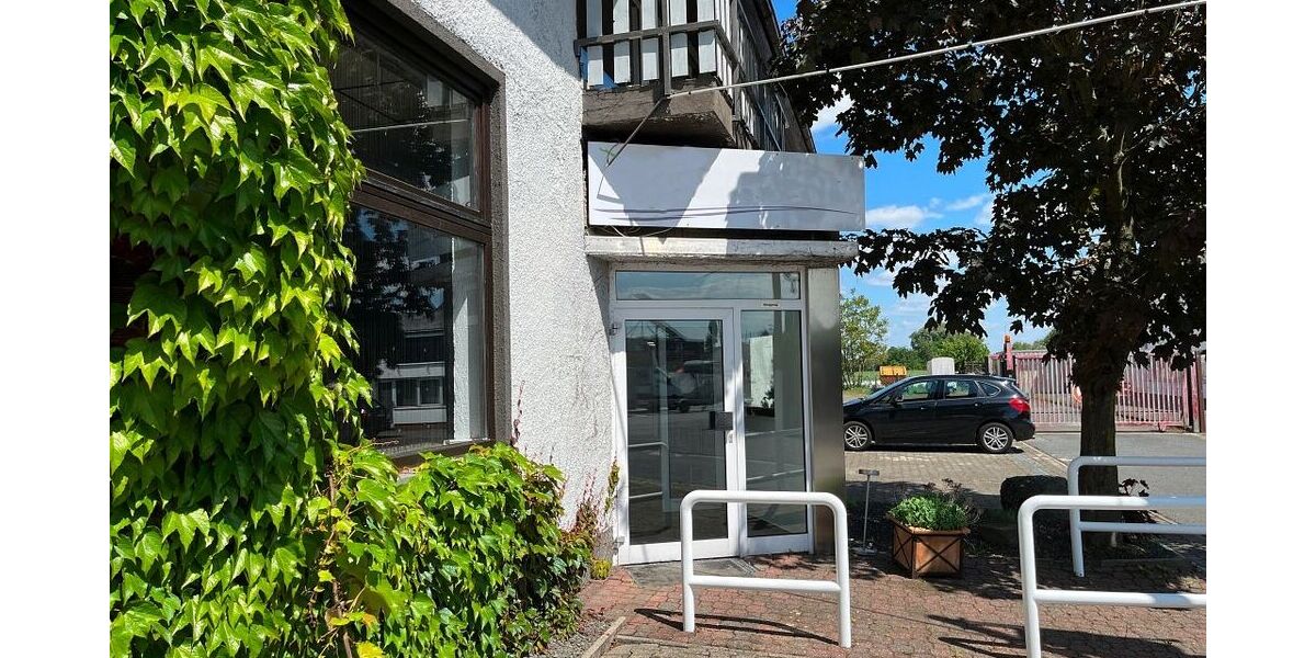 Vielseitig nutzbares Gewerbeanwesen mit großzügigem repräsentativem Wohnhaus zimmer