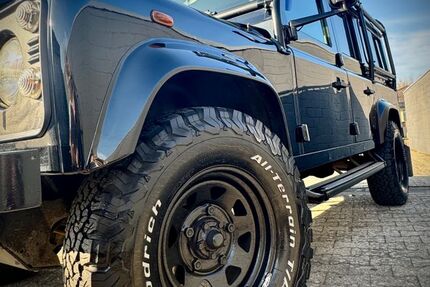 Land Rover Defender 191.700 km 41.499 &euro; Bedburg 50181