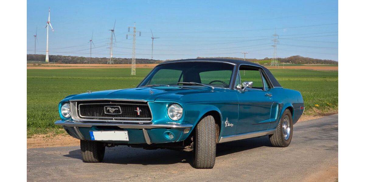 Ford Mustang 82.617 km 31.800 &euro; Würzburg 97072