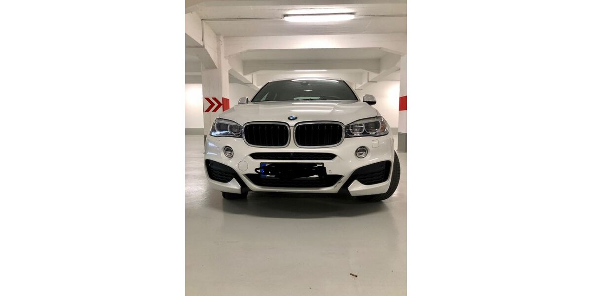 BMW X6 135.000 km 26.500 &euro; Düsseldorf 40477