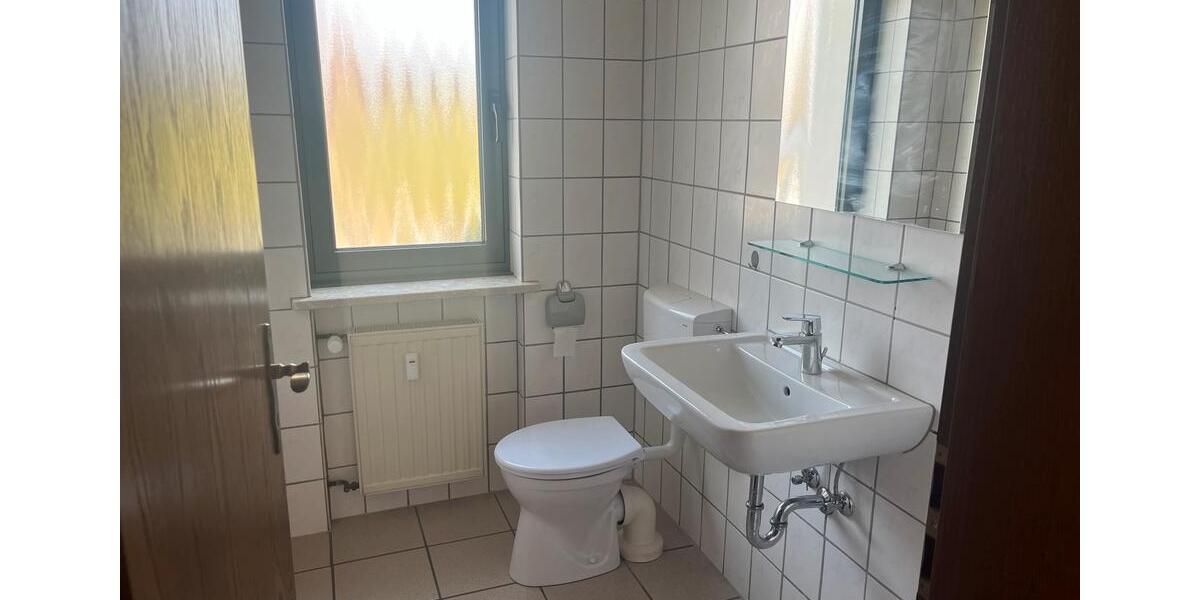 Erdgeschoßwohnung Tholey - 4 Zimmer, 105 m&sup2;, 700&euro; | Angebot:25456598