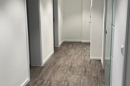 Erstbezug nach Kernsanierung in Altwarmbüchen 4 zimmer