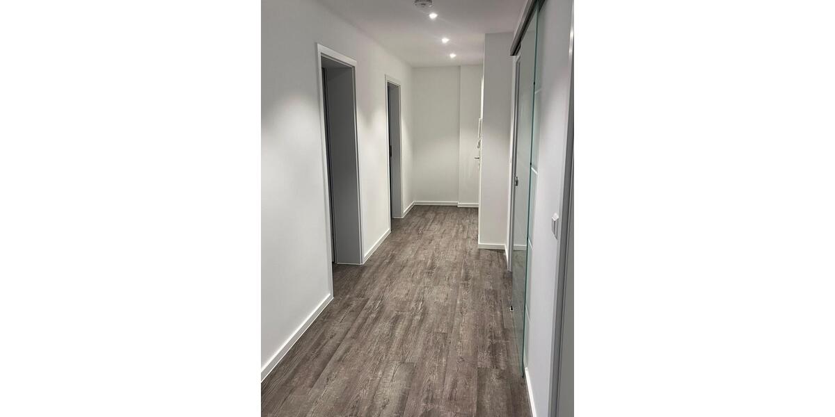 Erstbezug nach Kernsanierung in Altwarmbüchen 4 zimmer