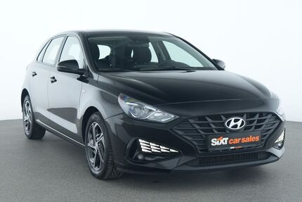 Hyundai i30 89.348 km 14.880 &euro; Garching 85748