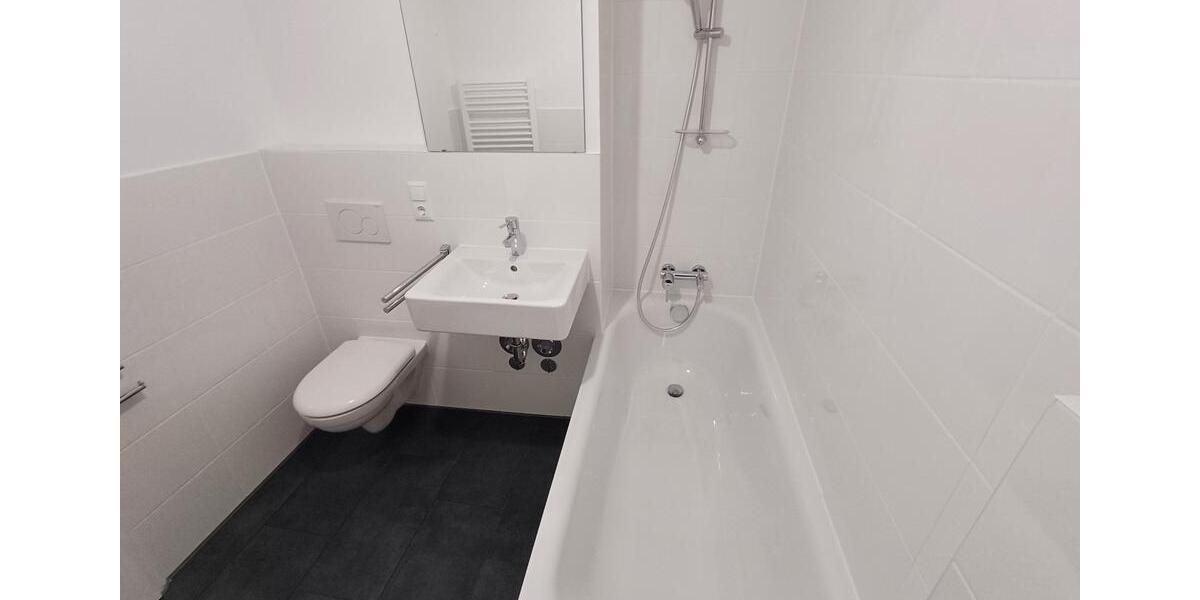 Etagenwohnung München Thalkirchen-Obersendling-Forstenried-Fürstenried-S - 4 Zimmer, 99 m&sup2;, 2.184&euro; | Angebot:26002171