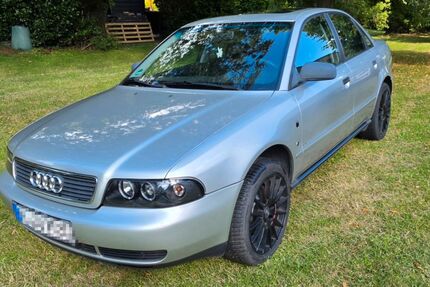 Audi A4 140.000 km 3.500 &euro; Lübeck 23558