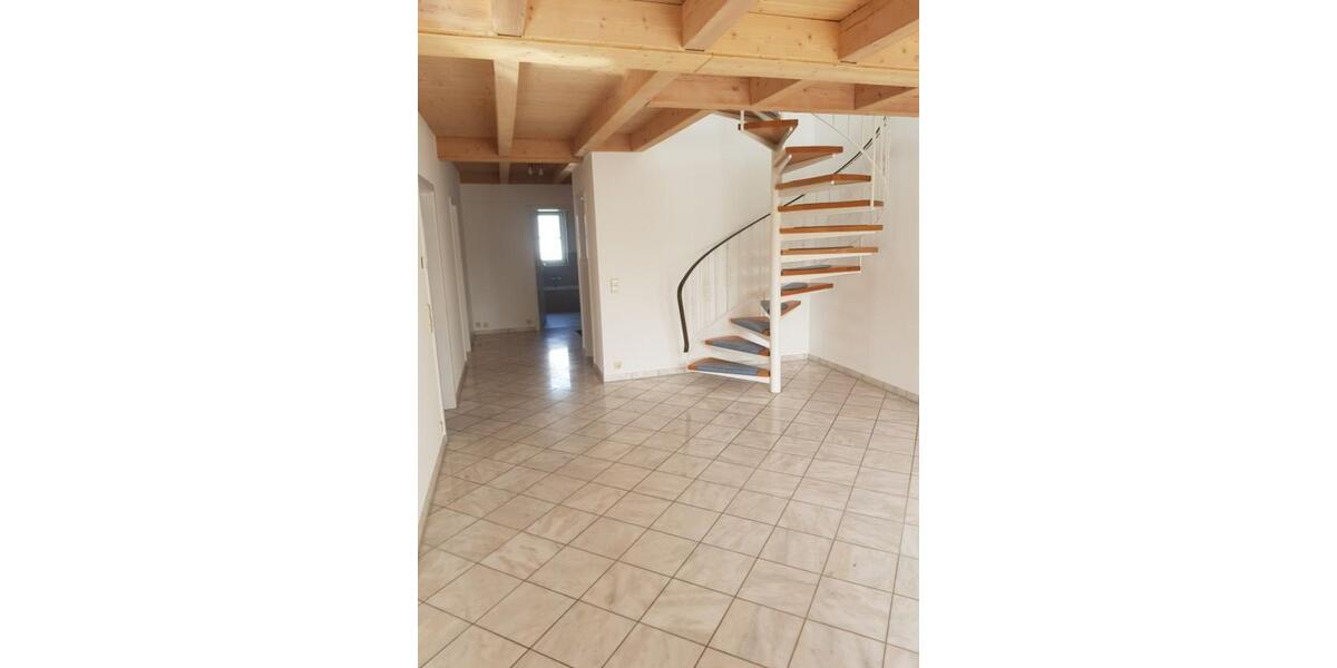 Maisonettenwohnung Bad Dürrheim - 6 Zimmer, 159 m&sup2;, 1.590&euro; | Angebot:25513001