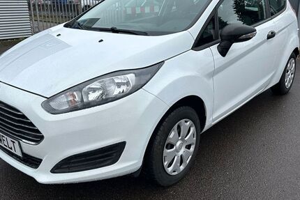 Ford Fiesta 174.000 km 2.980 &euro; saarbrücken 66127