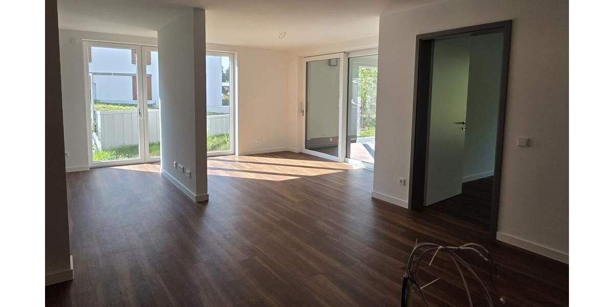 Stilvolles Wohnen im Neubau! Ruhig und grün, Terrasse, 2 Bäder, Fußbodenheizung! 4 zimmer