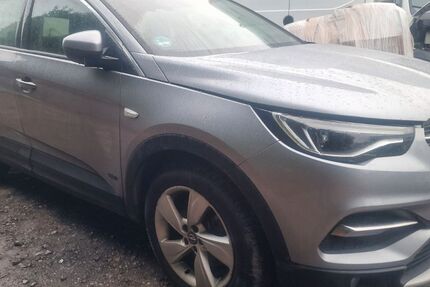 Opel Grandland (X) 121.000 km 15.999 &euro; Gelsenkirchen 45884