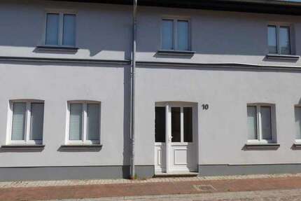 Haus Malchow - 10 Zimmer, 200 m&sup2;, 1.800&euro; | Angebot:25125949