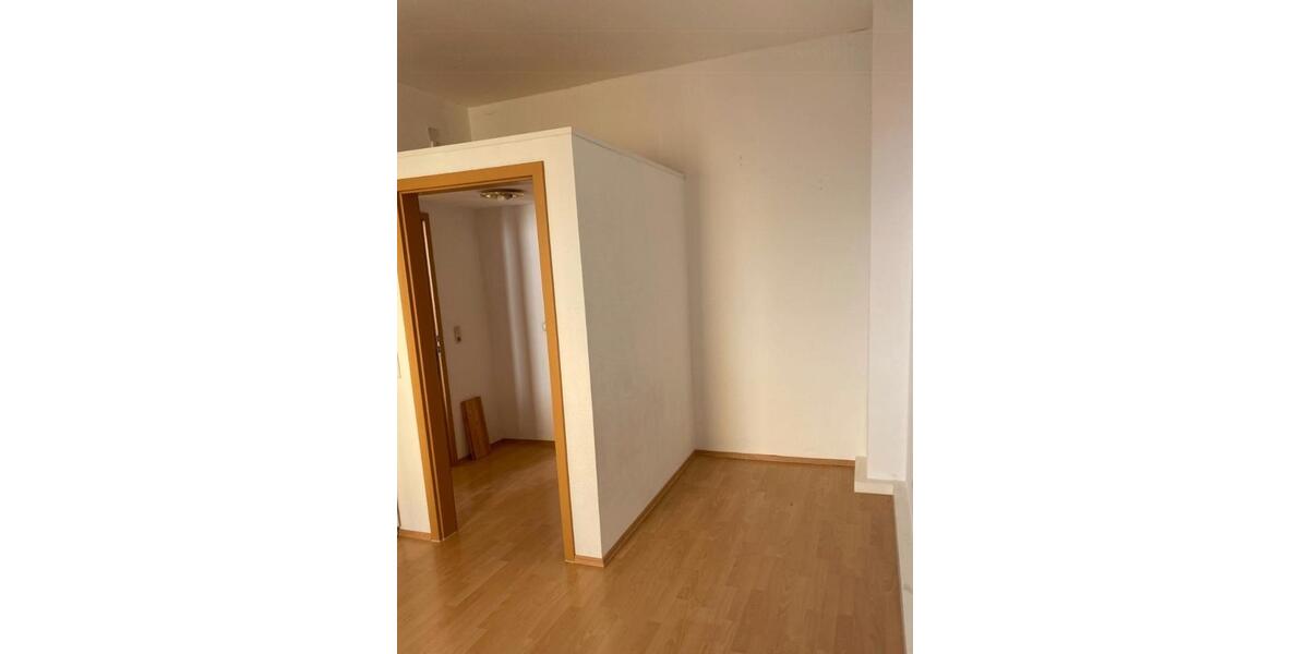 Etagenwohnung Geisenheim - 1 Zimmer, 70 m&sup2;, 350&euro; | Angebot:26547113