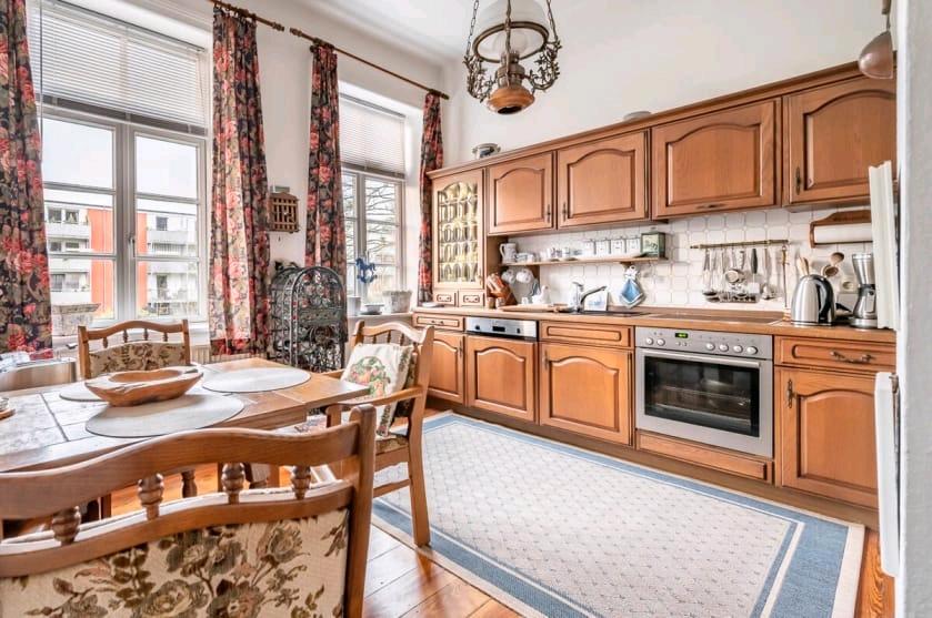 Etagenwohnung Pinneberg - 5 Zimmer, 115 m&sup2;, 1.600&euro; | Angebot:25559105