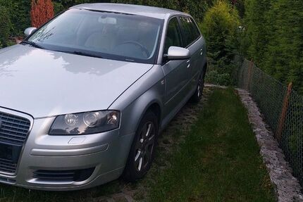 Audi A3 248.000 km 3.000 &euro; Lawalde-Lauba , OT Lauba 02708