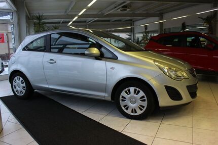 Opel Corsa 90.850 km 3.990 &euro; Hartha 04746