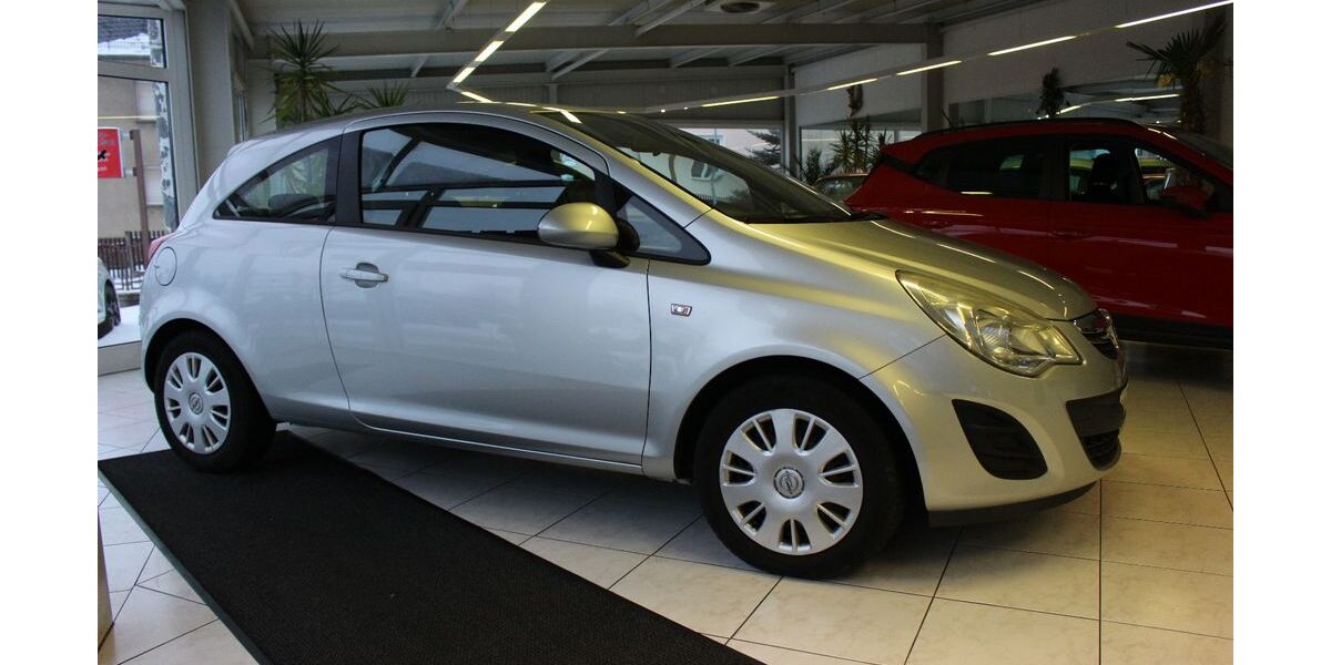 Opel Corsa 90.850 km 3.990 &euro; Hartha 04746