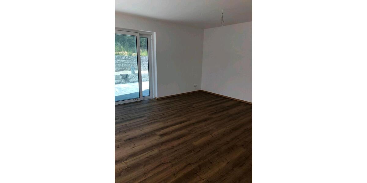 Doppelhaushälfte Kelheim - 5 Zimmer, 130 m&sup2;, 1.490&euro; | Angebot:26007666