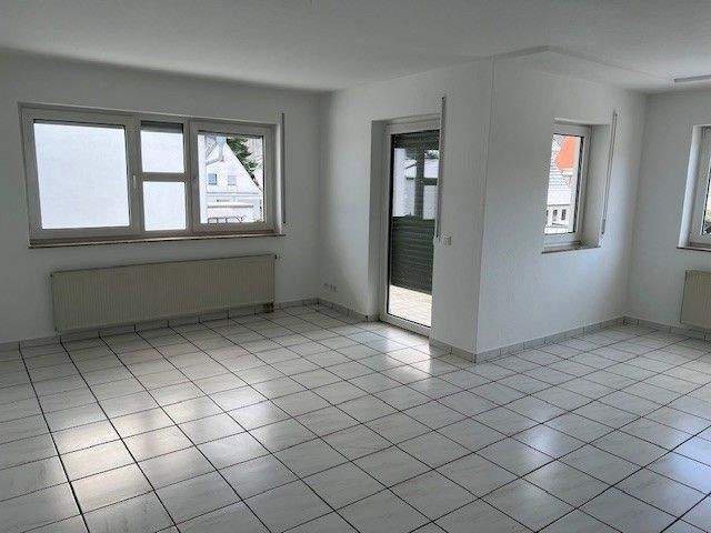 ca. 84 qm toll geschnittene 3-Zimmer Wohnung mit großem Balkon 3 zimmer