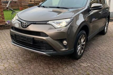 Toyota RAV 4 97.502 km 19.100 &euro; Baasem 53949