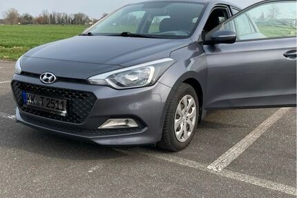 Hyundai i20 83.000 km 9.500 &euro; Willich 47877