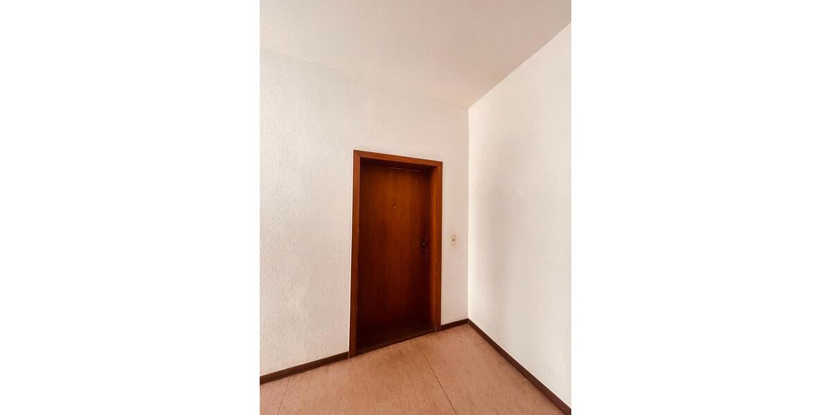Etagenwohnung Hameln - 4 Zimmer, 102 m&sup2;, 168.000&euro; | Angebot:27094290
