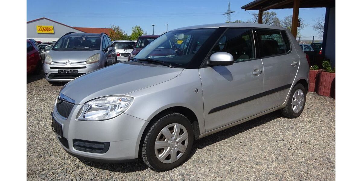 Skoda Fabia 100.609 km 2.200 &euro; Dresden 01219