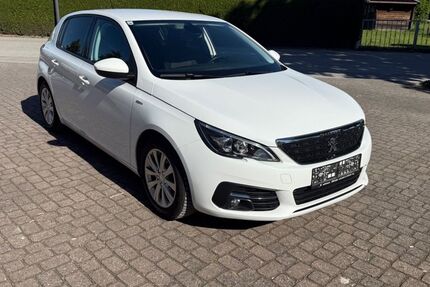 Peugeot 308 137.623 km 8.490 &euro; Rosenheim 83026
