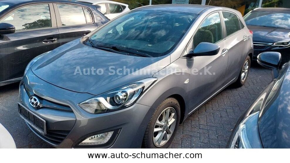 i30