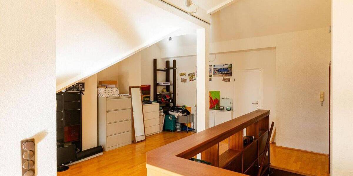 Viel Platz auf 3 Ebenen: großzügige DHH Haus Doppelgarage, PV, naturnahe Lage in Remscheid-Hasten 7 zimmer