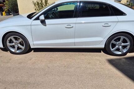 Audi A3 80.300 km 17.900 &euro; Pommelsbrunn 91224