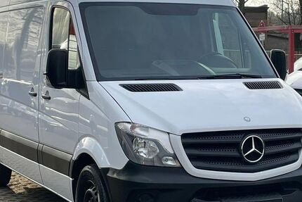Mercedes-Benz Sprinter 211.000 km 8.750 &euro; Berlin 13088