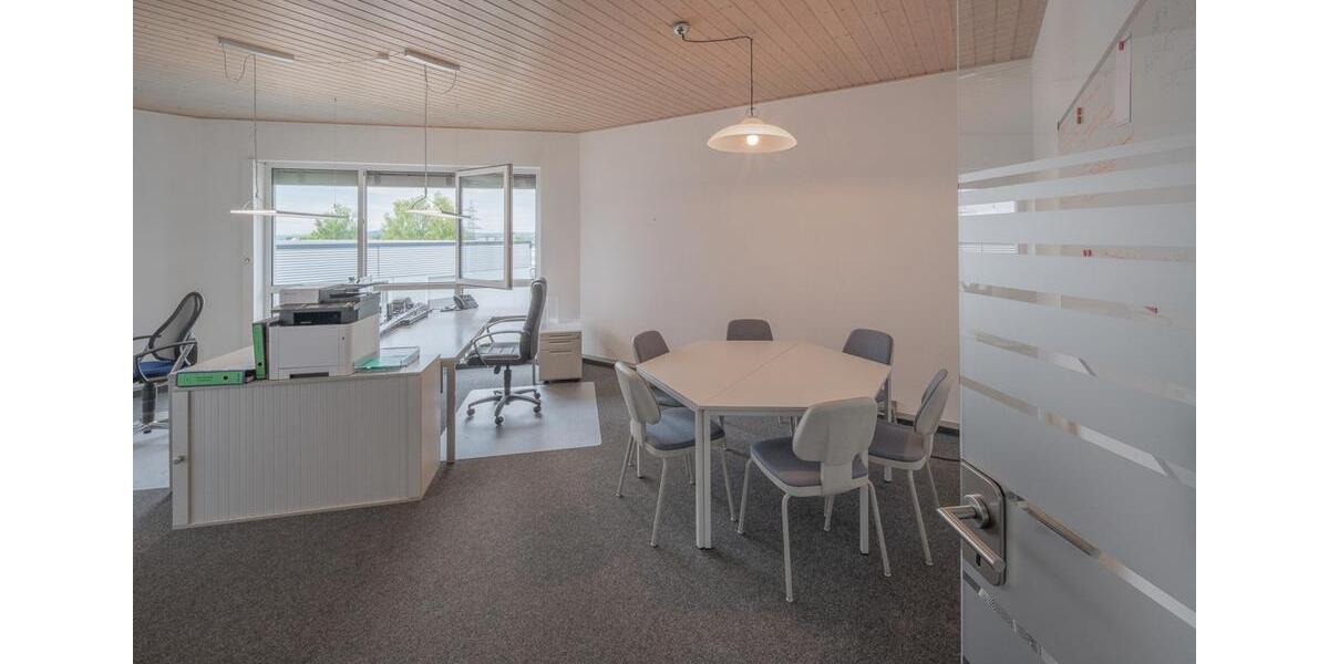 Gewerbeobjekt Villingen-Schwenningen Schwenningen - 3.934&euro; | Angebot:22041343