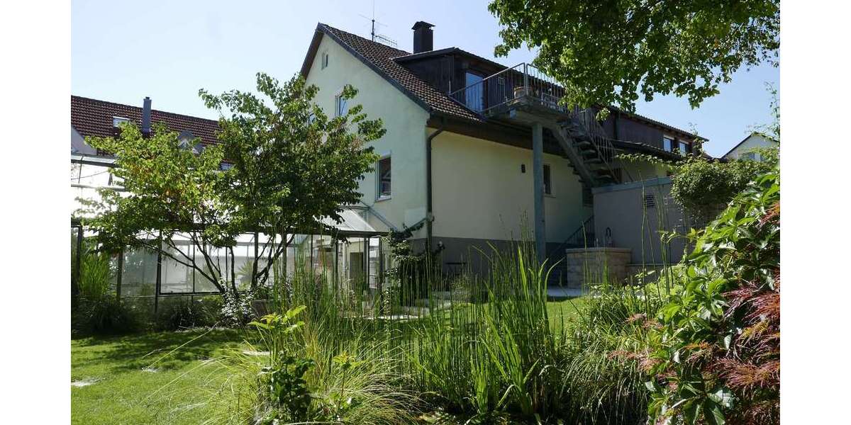 Haus zum Kaufen in Esslingen 890.000 € 346.7 m² 10 zimmer