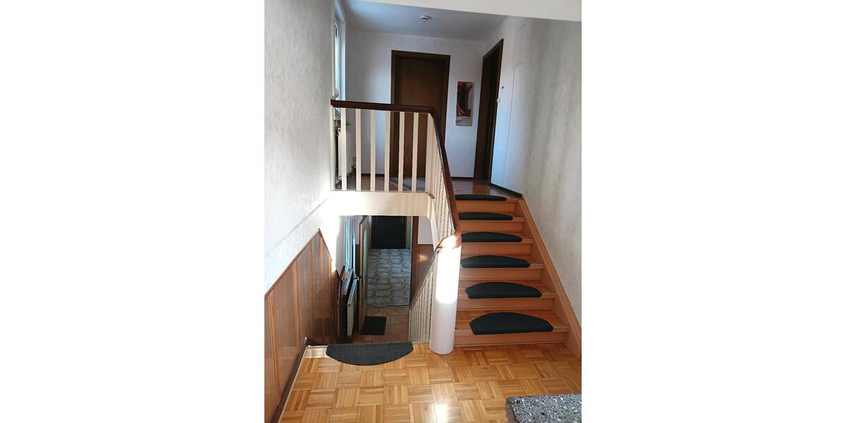 Einfamilienhaus Wasungen - 9 Zimmer, 180 m&sup2;, 750&euro; | Angebot:25275607