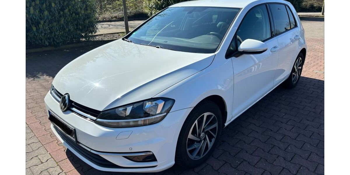 VW Golf 82.000 km 10.400 &euro; Moers 47441