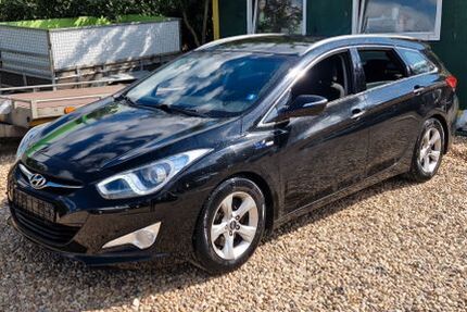 Hyundai i40 195.000 km 3.999 &euro; Düren 52349