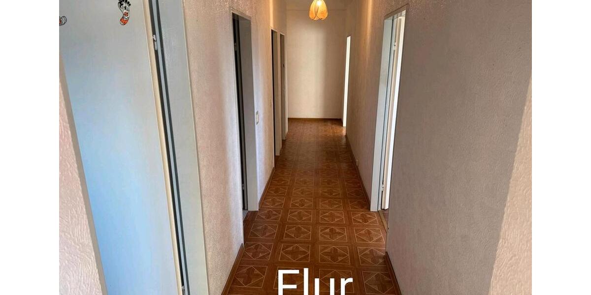 Etagenwohnung Lahr (Schwarzwald) - 3 Zimmer, 82 m&sup2;, 200.000&euro; | Angebot:26381896