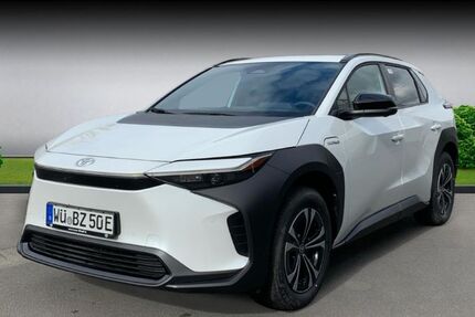 Toyota bZ4X 2.500 km 33.990 &euro; Würzburg 97076