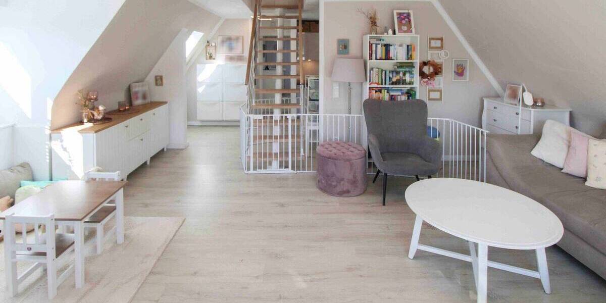 Einfamilienhaus Flensburg Engelsby - 8 Zimmer, 150 m&sup2;, 559.000&euro; | Angebot:26359415